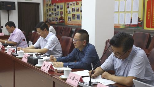 中国大地保险公司领导一行到甘肃调研“大地防返贫保”实施情况并参加研讨会