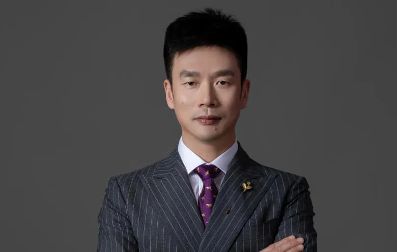 復(fù)星旅文首席執(zhí)行官鮑將軍:以系統(tǒng)性 AI 組織重構(gòu)文旅,讓硅基服務(wù)賦能碳基溫度